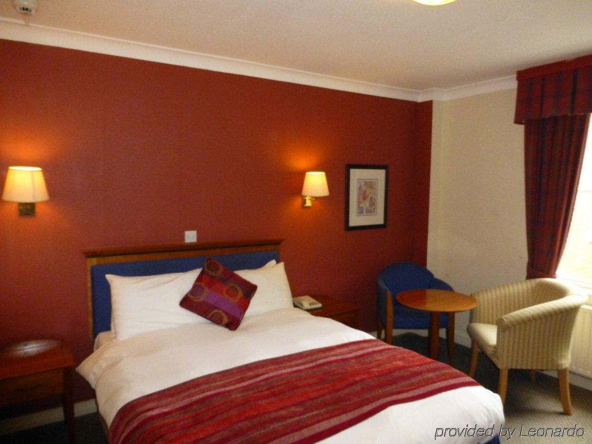 Waterloo Hotel Crowthorne Luaran gambar