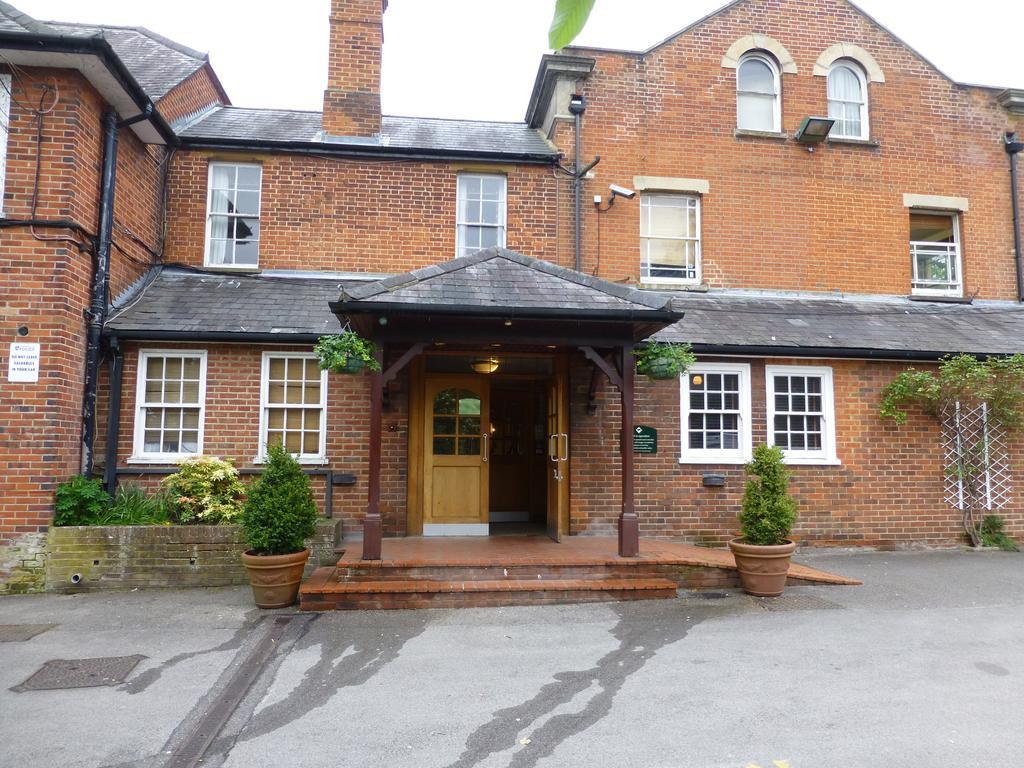 Waterloo Hotel Crowthorne Luaran gambar