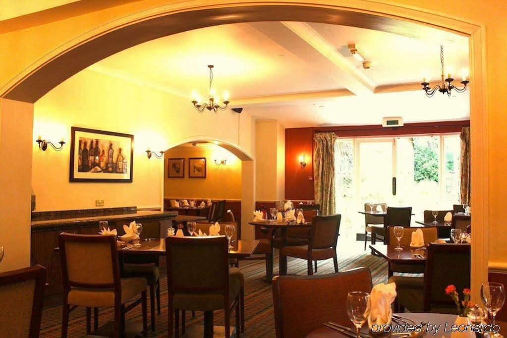 Waterloo Hotel Crowthorne Restoran gambar